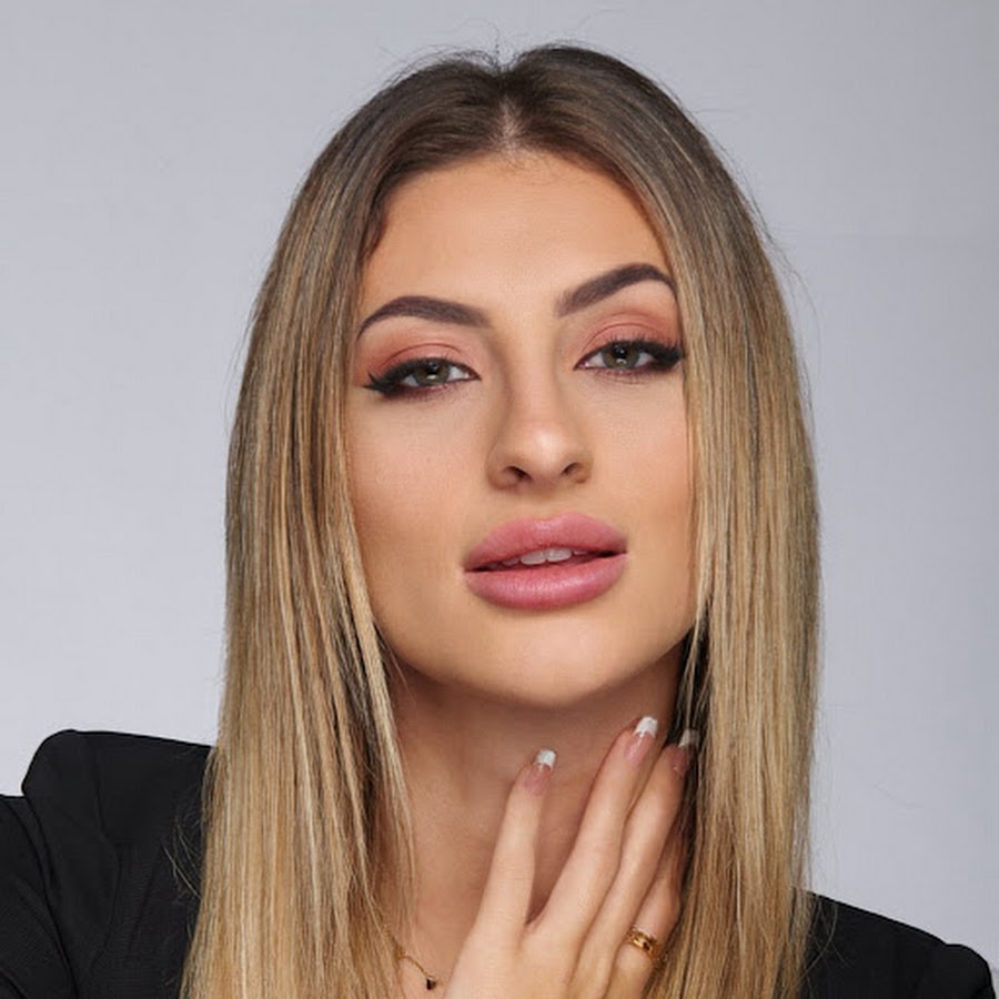 paulacurrass - YouTube