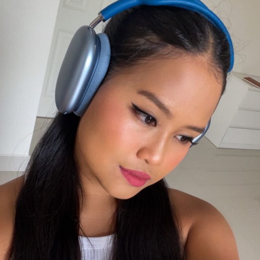influencer profile picture