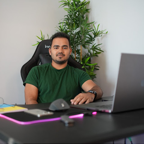 influencer profile picture