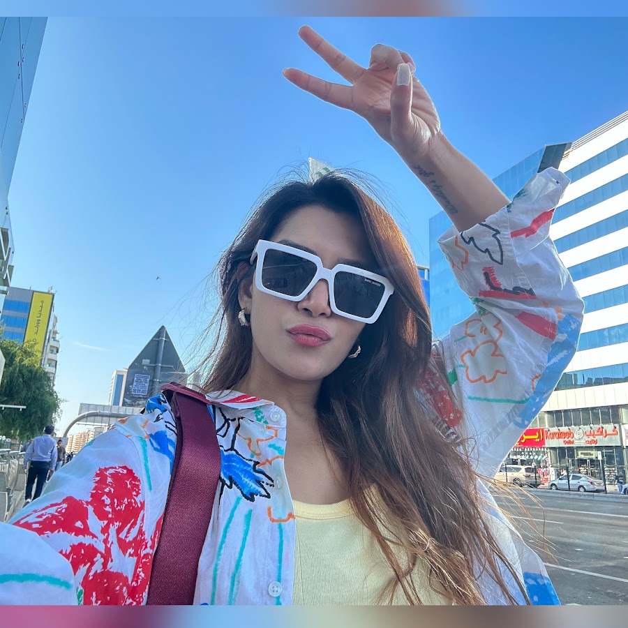 Dhruvi Nanda Vlogs - YouTube