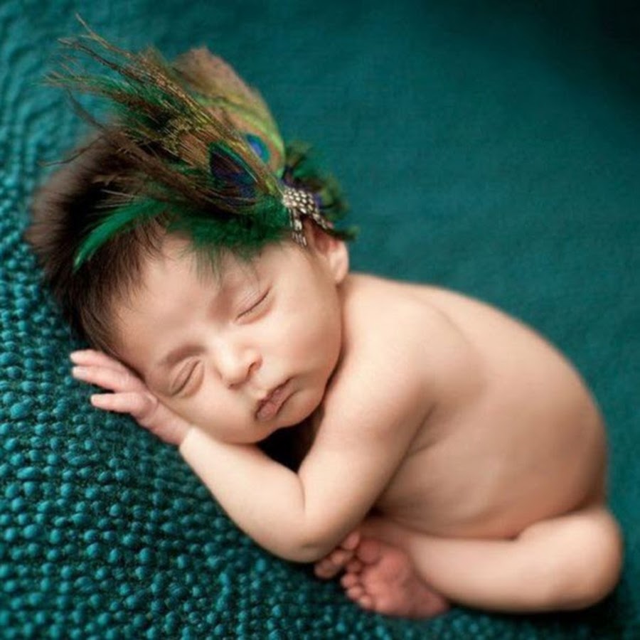 Могут ли дети родиться с волосами. Новорожденные с длинными волосами. Младенец с волосами. Новорождённые дети с волосами. Новорождённые дети с длинными волосами.