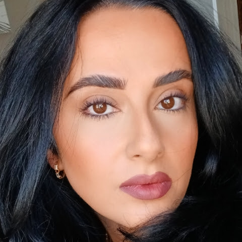 influencer profile picture