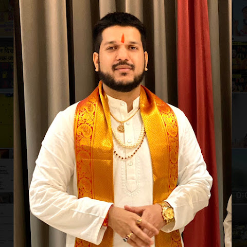 influencer profile picture