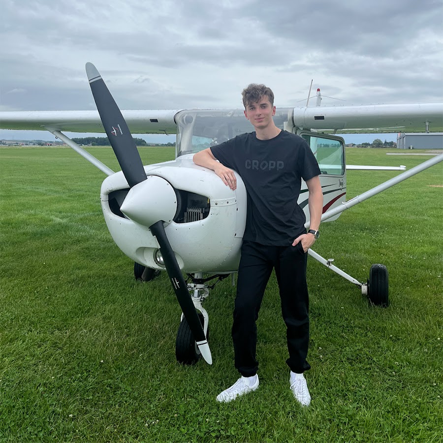 influencer profile picture