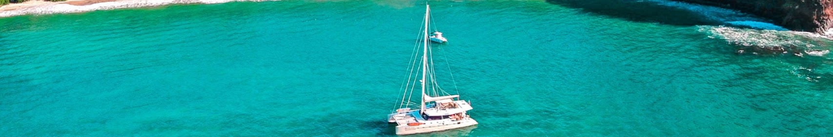 moonstoneluxurysailingcr