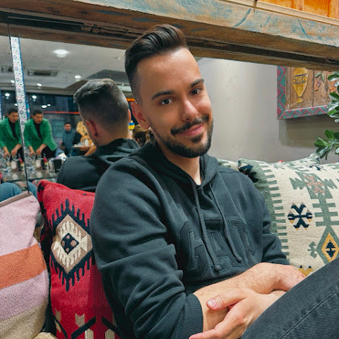 influencer profile picture