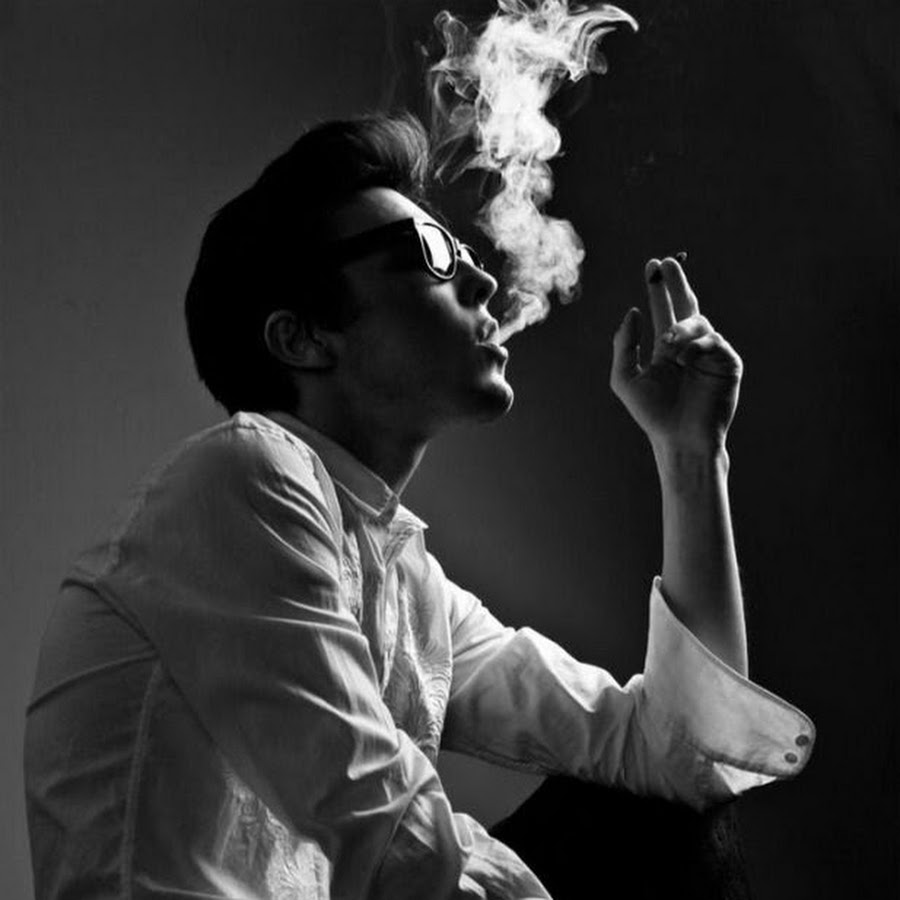 Мужчина с сигаретой Эстетика