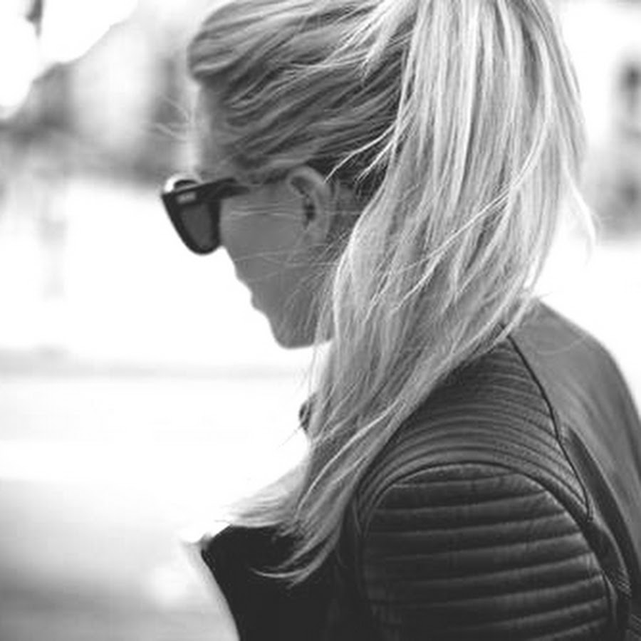 Фото блондинок в очках солнечных боком