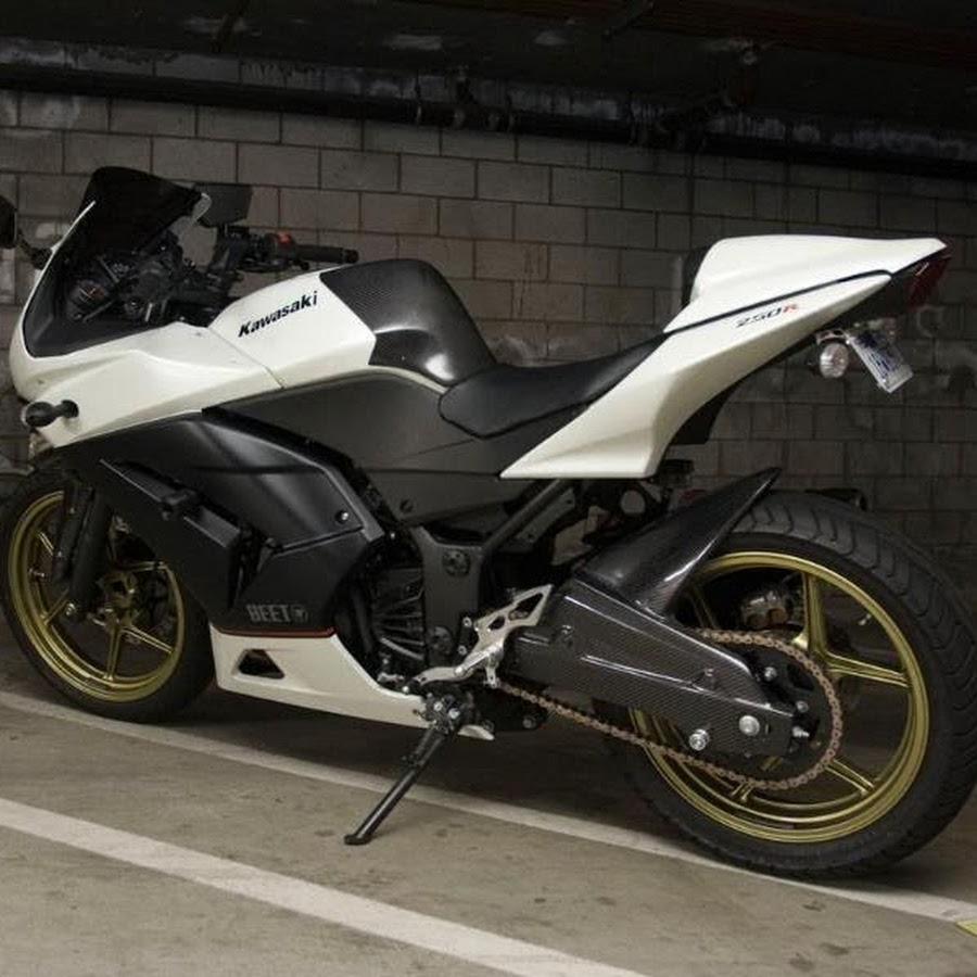 Kawasaki Ninja 250r черный