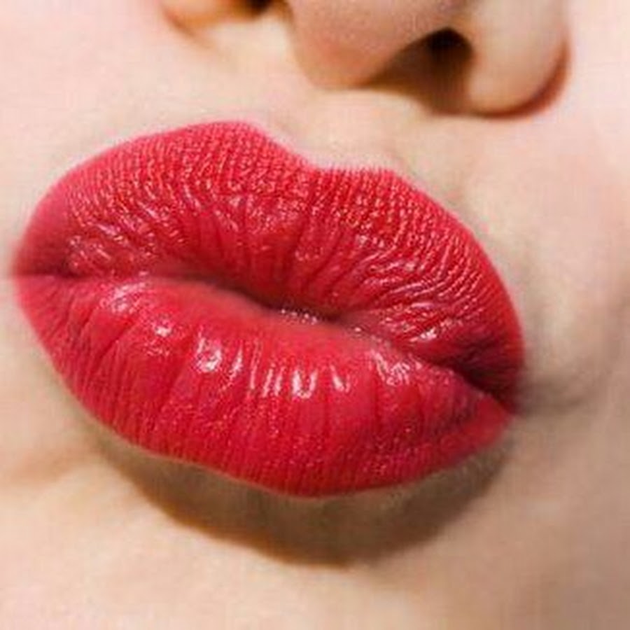 Дай поцелую губы. Женские губы. Красивые губки. Поцелуй в губы. Губки женские.