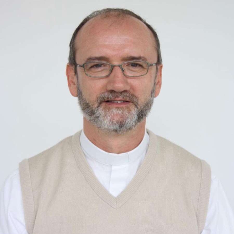 Padre Luis Eduardo Gómez Londoño - YouTube