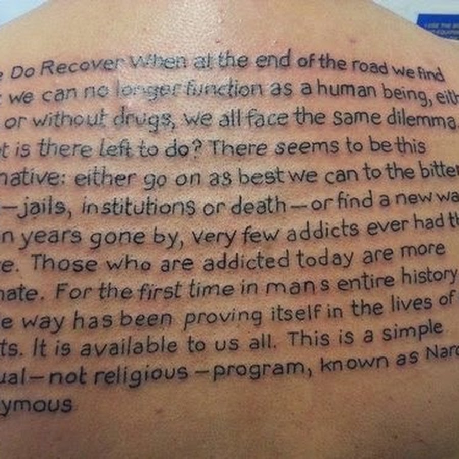 Шгш наколки текст. Тату много текста. Татуировка текст. Narcotics anonymous Tattoo. Тату книга текст.