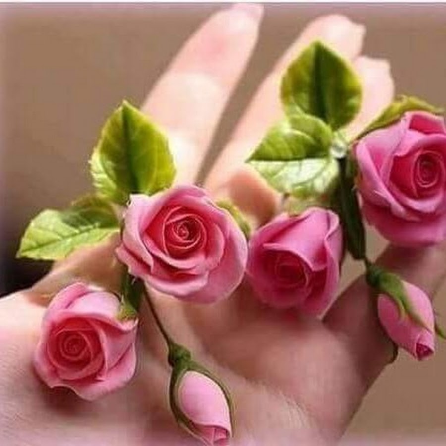Розовые цветы из полимерной глины