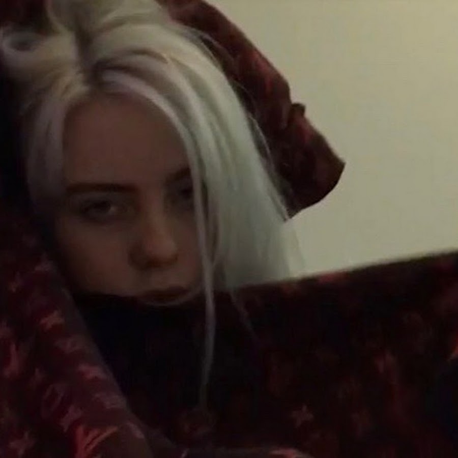 Billie eilish bitches broken. Bitches broken Hearts. Playboi Carti Billie Eilish broken Hearts.