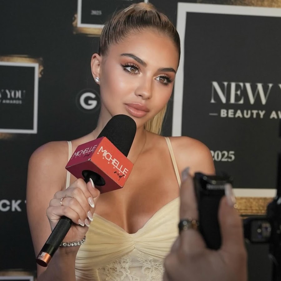 Alexa Dellanos - YouTube