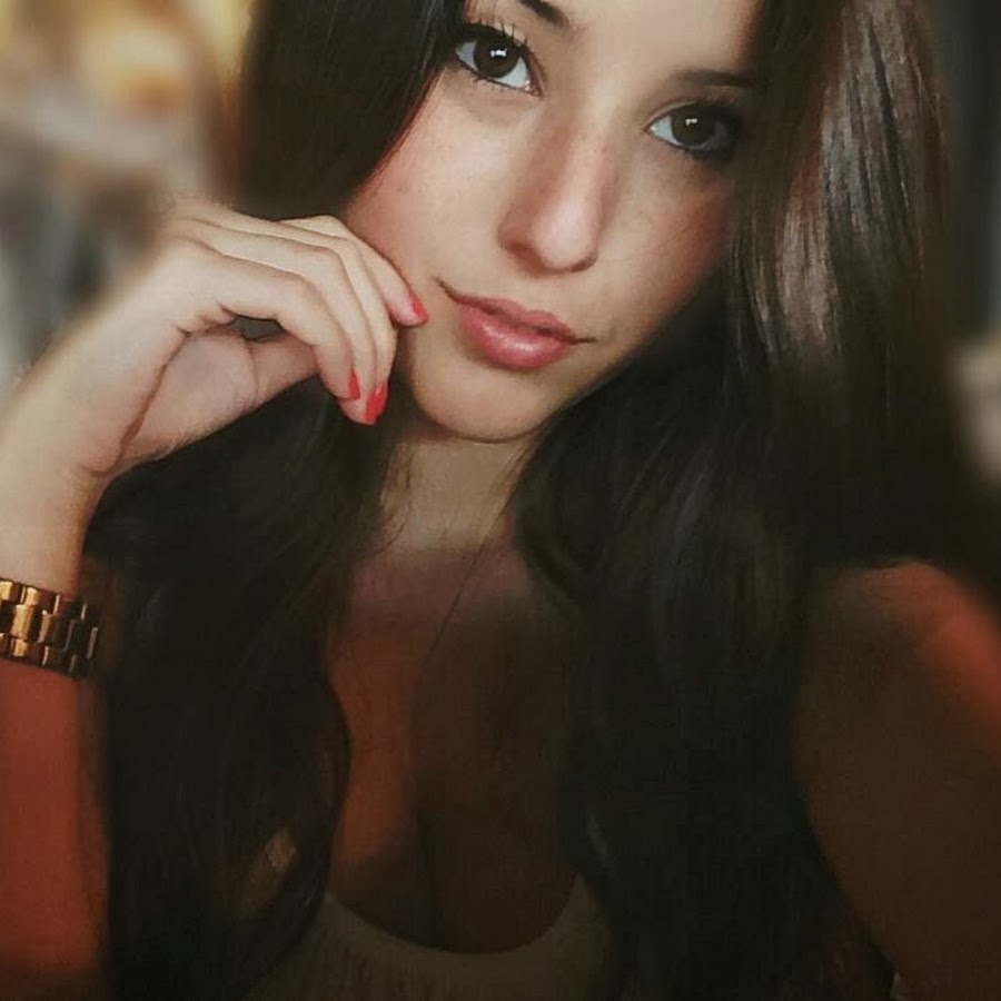 angie varona webcam