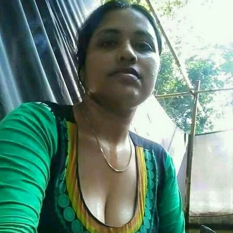 Indian girls mms. Desi aunty деревня. Village aunty mallu. Indian Village bhabhi. Indian Village aunty.