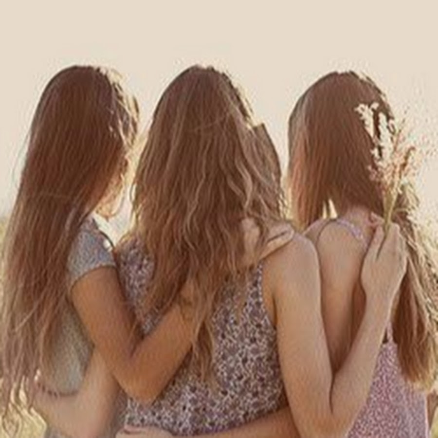 A las amigas de les. Девочки подруги. Три подруги. Подруги вместе. Красивые подруги.