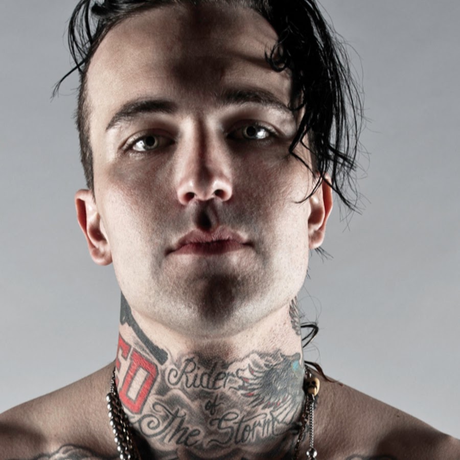 Yelawolf it s gone. Арахисовый Сокол Yelawolf. Yelawolf. Майкл Уэйн эта.