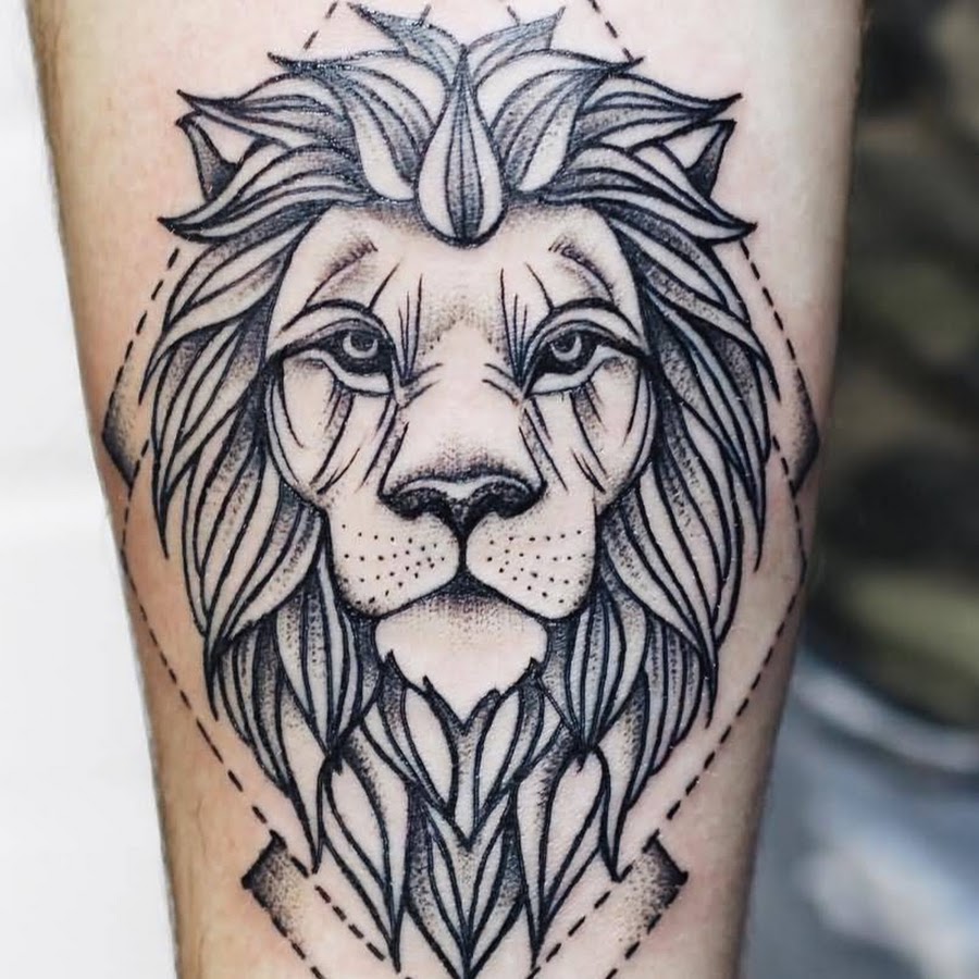 эскизы татуировок для мужчин на руке лев