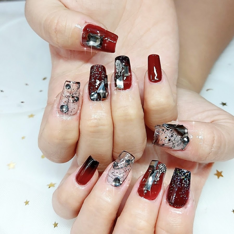 Vân V3 nail & Nối mi đẹp Phú Nhuận Sài Gòn trên YouTube: Vân V3 nail & Nối mi đẹp Phú Nhuận Sài Gòn là một trong những địa chỉ uy tín và chất lượng nhất để làm đẹp cho bộ móng của bạn ở Sài Gòn. Với nhiều năm kinh nghiệm và tay nghề cao, đội ngũ chuyên viên của Vân V3 nail & Nối mi đẹp đã đưa ra nhiều ý tưởng và mẫu móng mới nhất để bạn lựa chọn. Xem hình ảnh để tìm hiểu thêm về Vân V3 nail & Nối mi đẹp Phú Nhuận Sài Gòn.