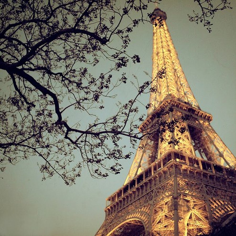 Eiffel Tower Art photos
