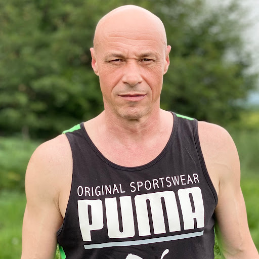 UC6Ff1z4MhKDDLEUqH_hisyQ