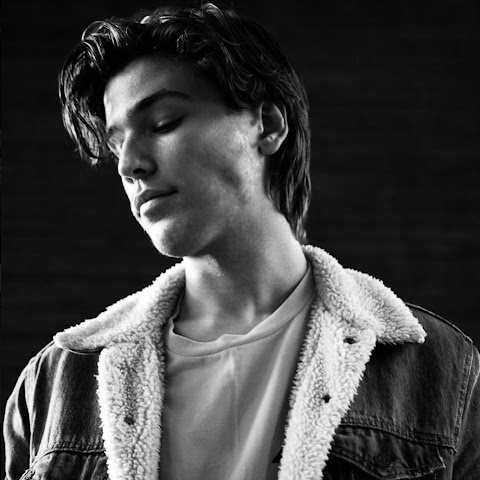 influencer profile picture