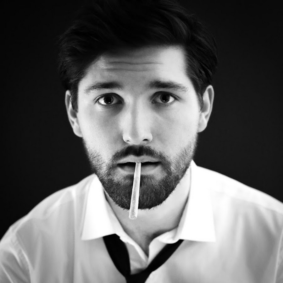 influencer profile picture