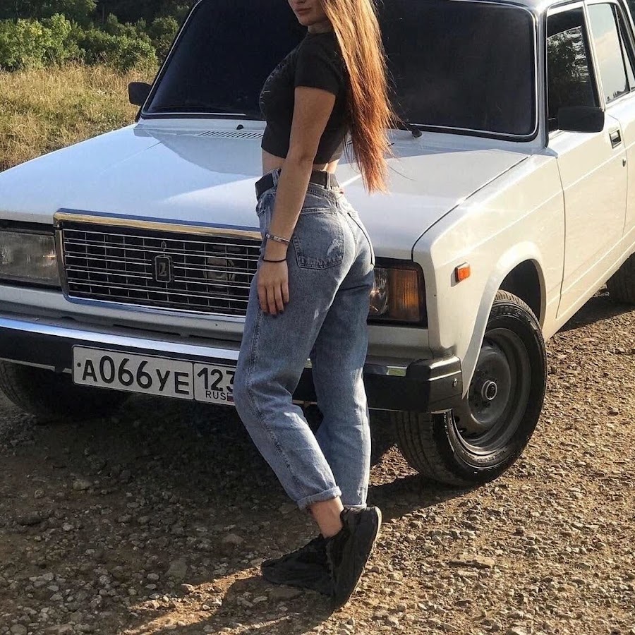 Белая и 7 него