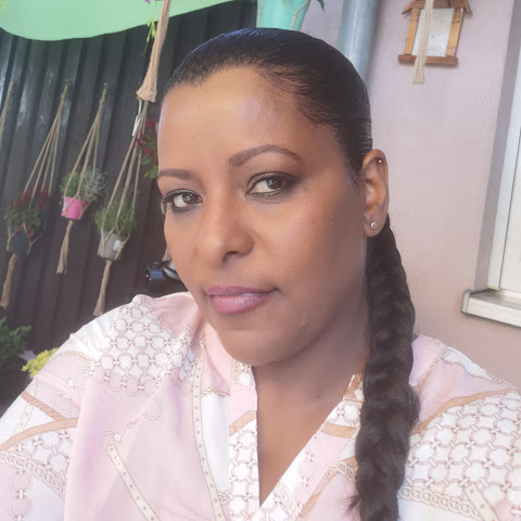 influencer profile picture