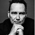 logo Norm Macdonald