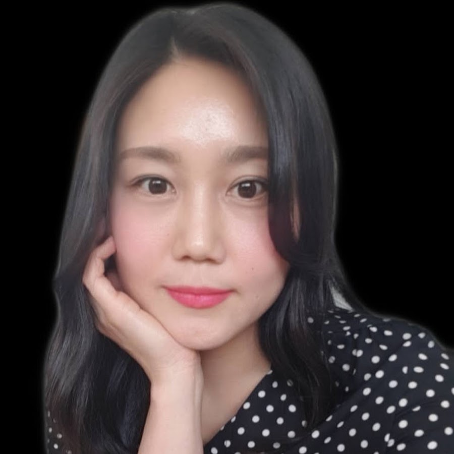 https://yt3.googleusercontent.com/ytc/AIdro_kDlKFNIuUjh8xJNdKDw0MpI90mwN-UgX_UoaI3VxGqUA=s900-c-k-c0x00ffffff-no-rj