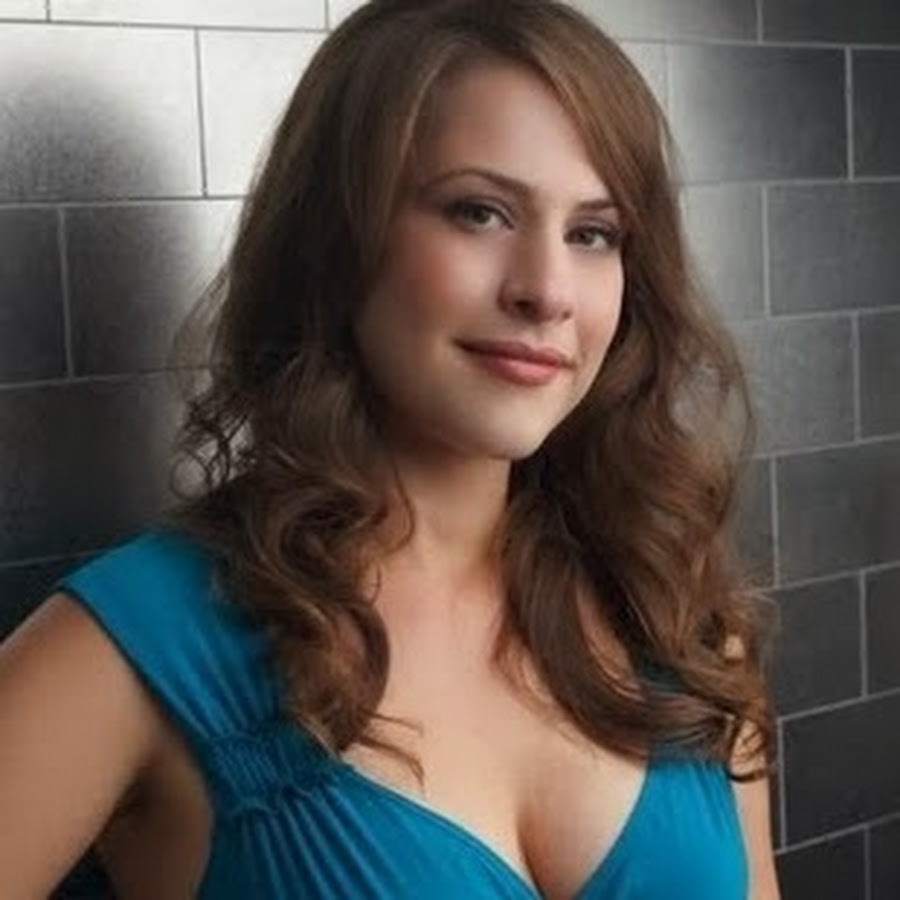 Ana Kasparian Is Hot - YouTube