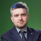 Денис Ефремов