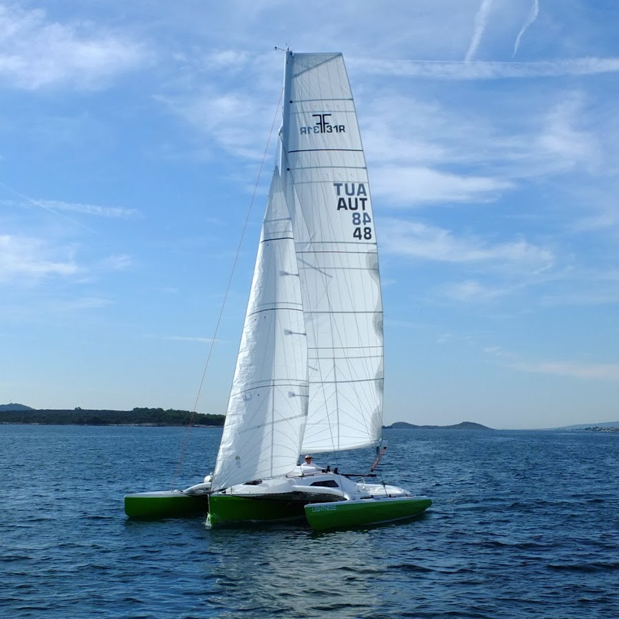 sailing trimaran LIGHTNESS