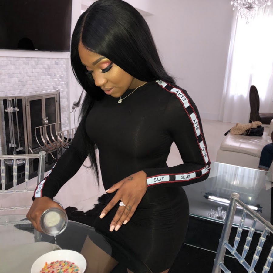 AIdro_k_SoWvyphcCbtsS5rvqOaPQs9O20xmaYbDLZyyTw=s900-c-k-c0x00ffffff-no-rj