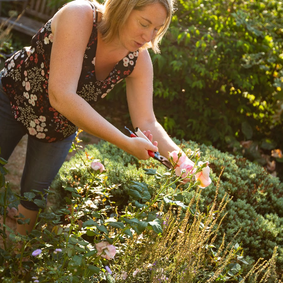 Les Jardins de Malorie - YouTube