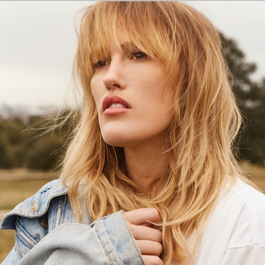 Betsy - YouTube
