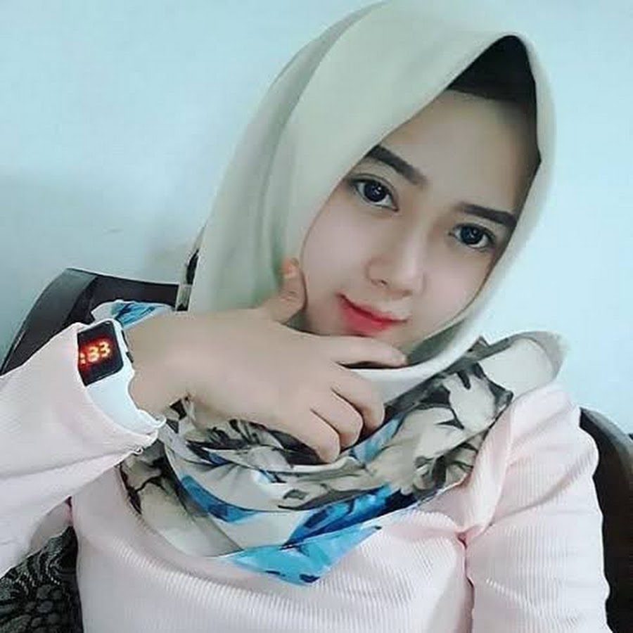 Hijab live colmek. Jilbab ngemut. Colmek. Jilbab Indo ngemut kontol. Jigarda o'sma.