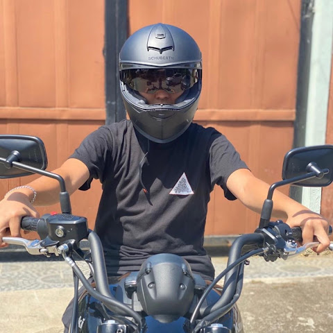influencer profile picture