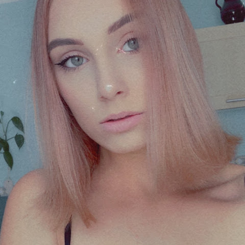 influencer profile picture