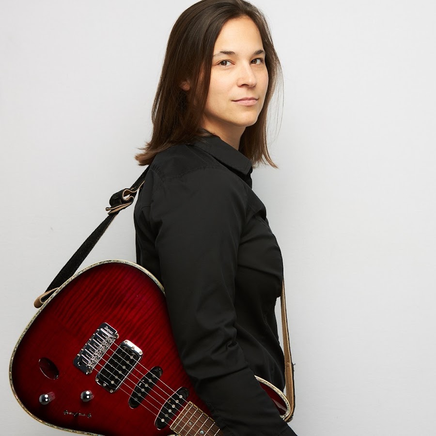 Lauren bateman store guitar lessons