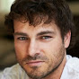 Shawn Roberts actor fans