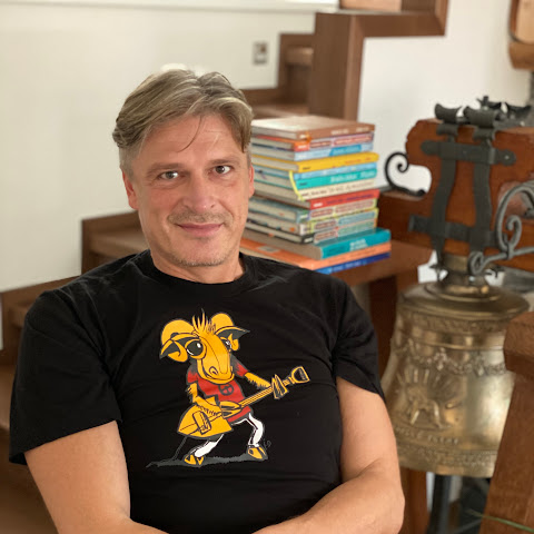 influencer profile picture