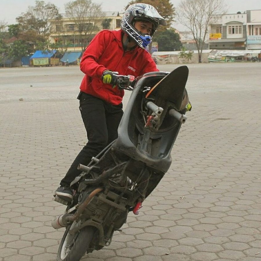 Bobby Stuntrider @bobbystuntrider