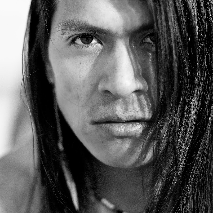 LEO ROJAS - official