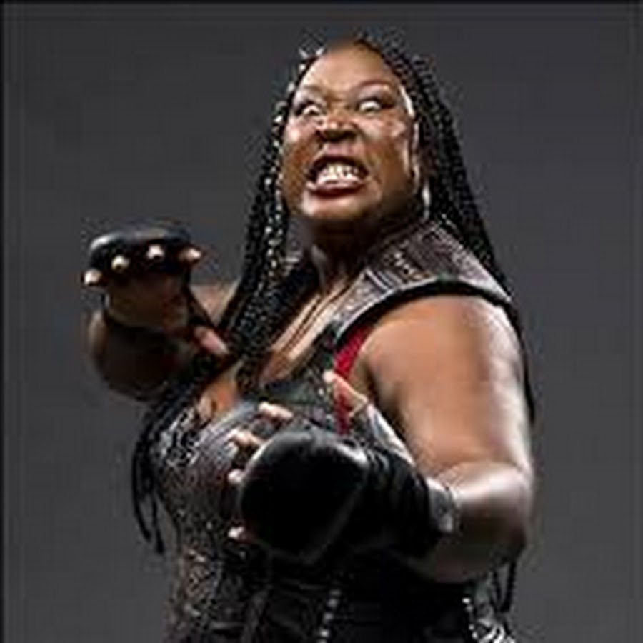 Малиш кхарма. Kharma WWE. Малиша Кхарма. Awesome Kong Kharma.