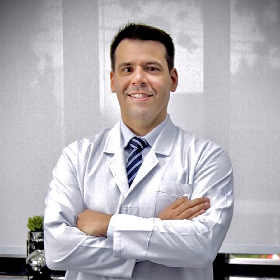 Dr. Carlos Macedo