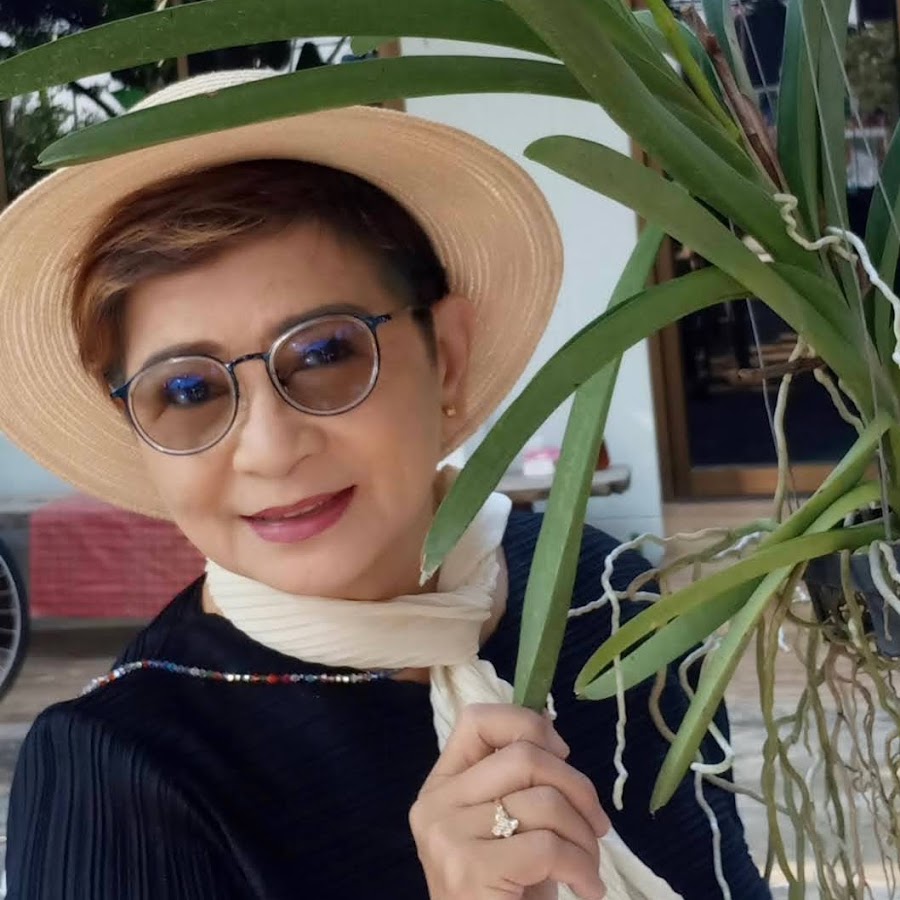 Ready go to ... https://www.youtube.com/channel/UCstndWci0mXCUltyWDaA1uA [ Jintana Thongdeenoi]